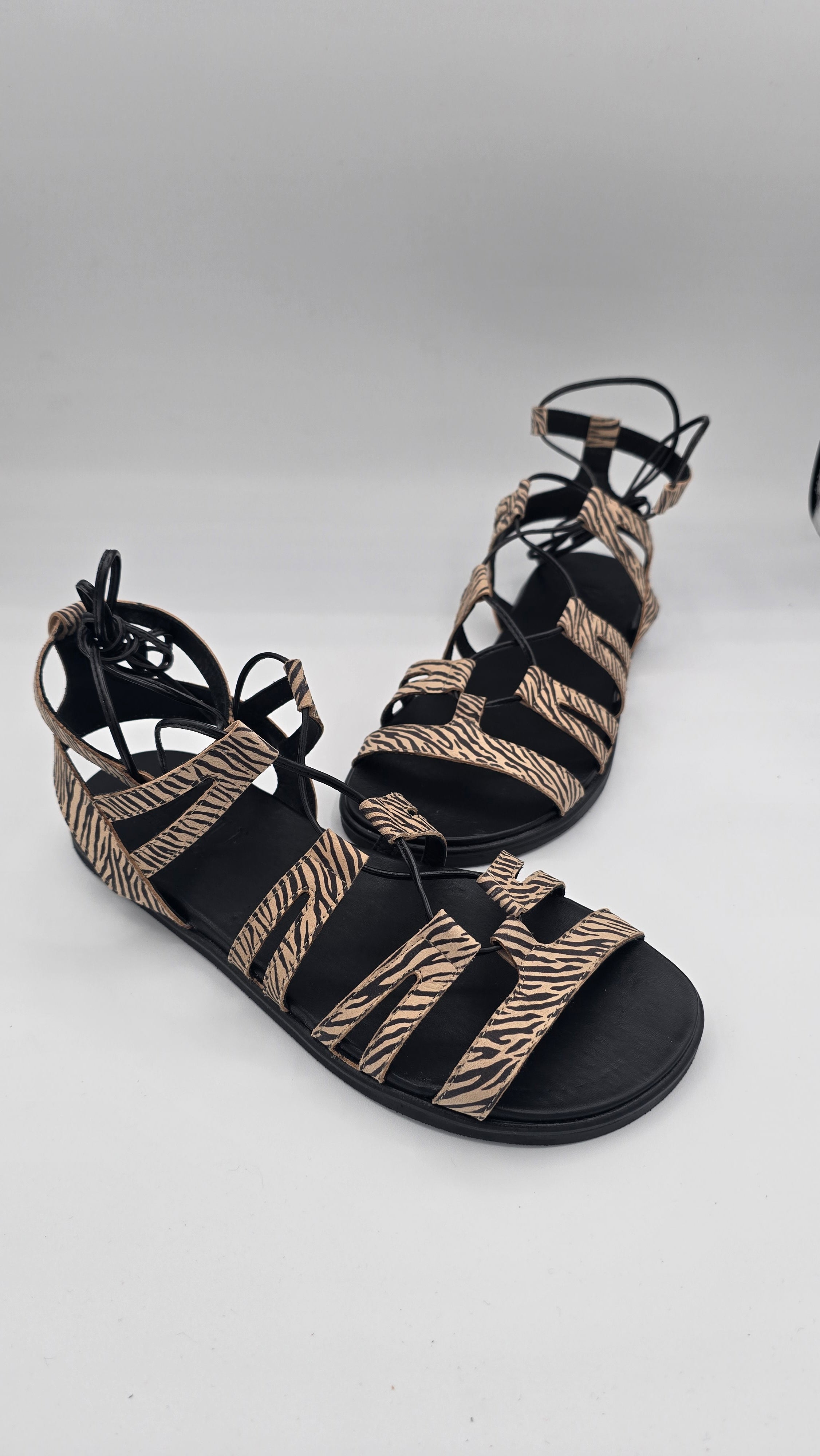 NERE- Sandalias de transición barefoot con drop