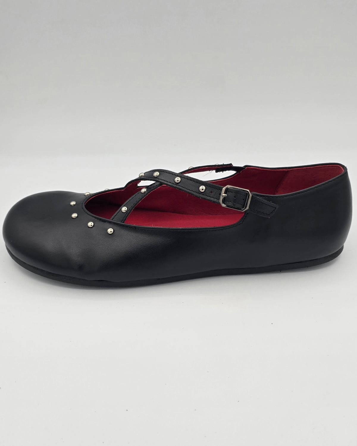 Cordelia- Merceditas barefoot